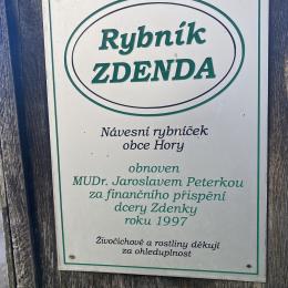 RYBNÍČEK NA SVÉ NÁKLADY REKULTIVOVAL MUDR. PETERKA